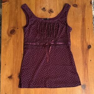 Cute sleeveless blouse!